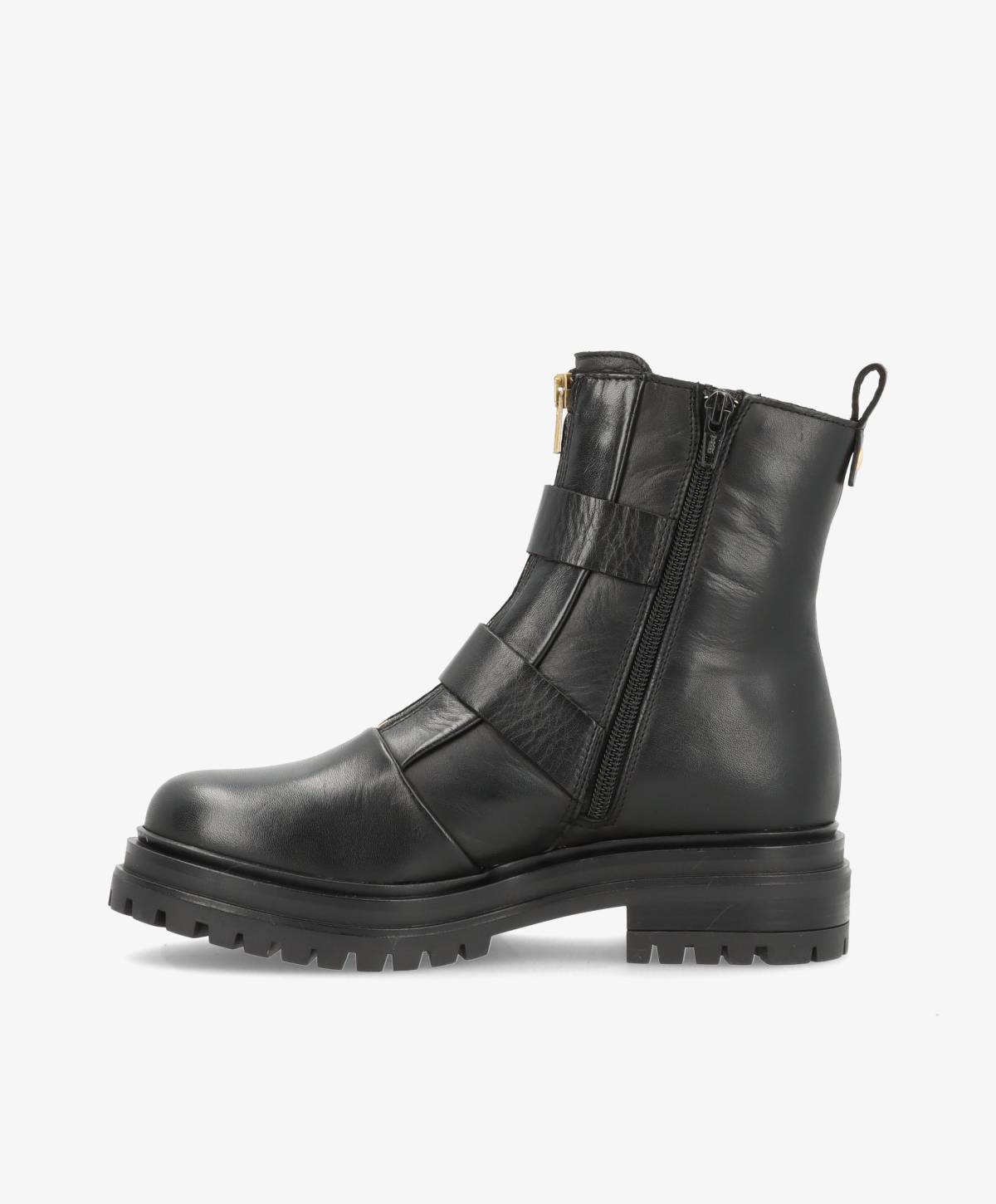 Sort læderstøvle med lynlås og stropdetaljer, robust sål og rund tå.