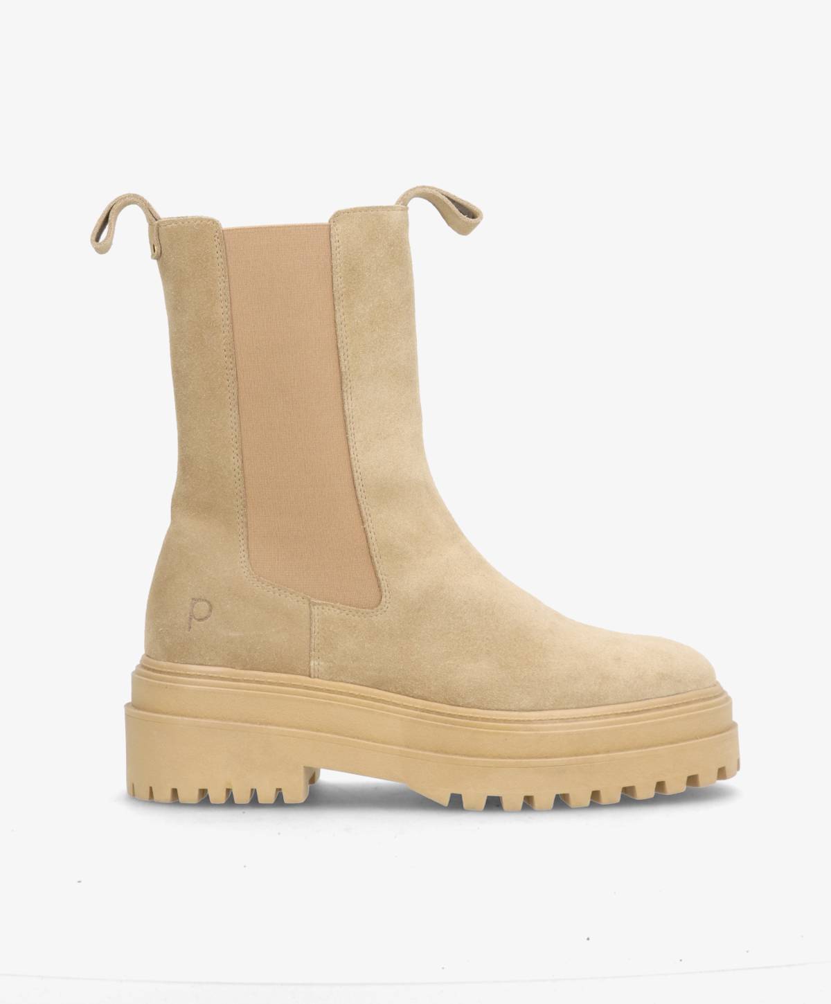 Beige støvle med tyk sål og elastiske sider, designet til at være både stilfuld og komfortabel.