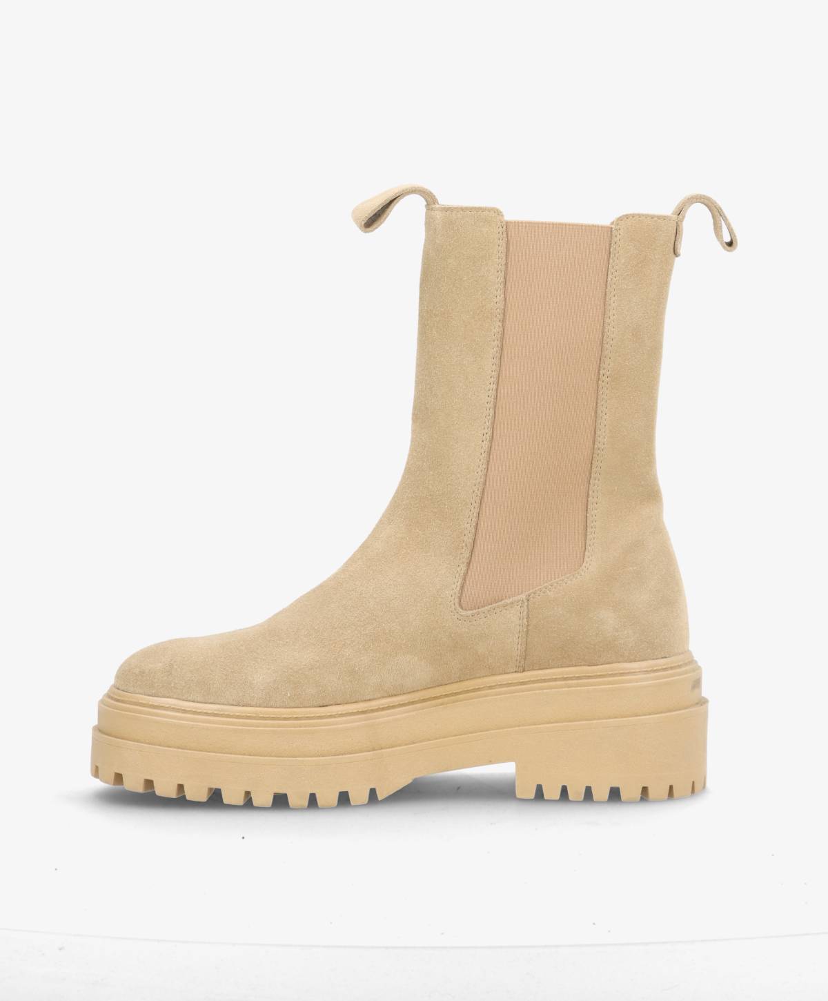 Beige støvle med tyk sål og elastiske sider, designet til både stil og komfort.
