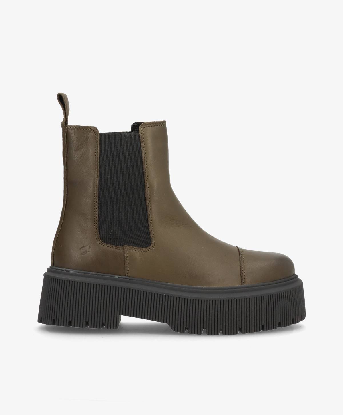 Khaki skindstøvler fra Shoedesign Copenhagen med sort, chunky bund.