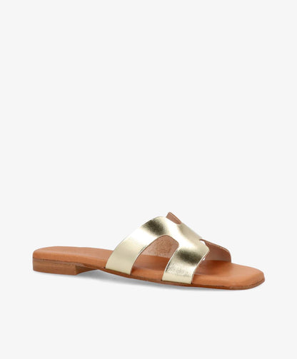 VIBELLA L - Slip-in sandal - Guld