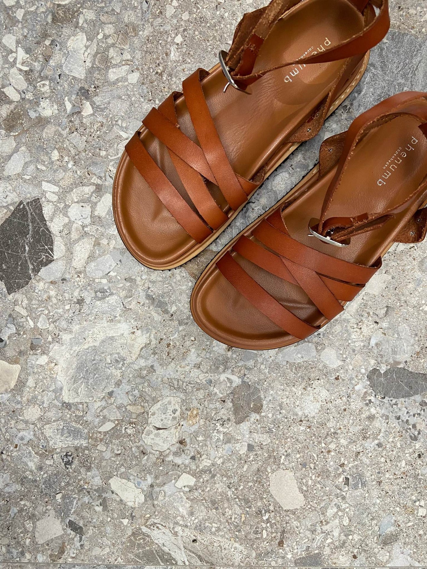 NIKKIE - Dame Sandal - Camel
