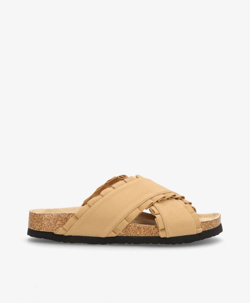 Brun sandal med krydsede stropper og korksål.
