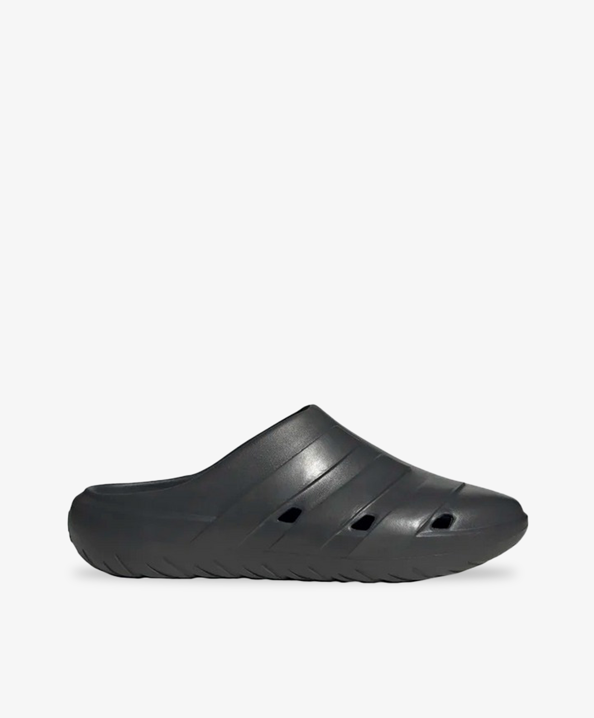 Adidas sandaler i clogs inspireret look.