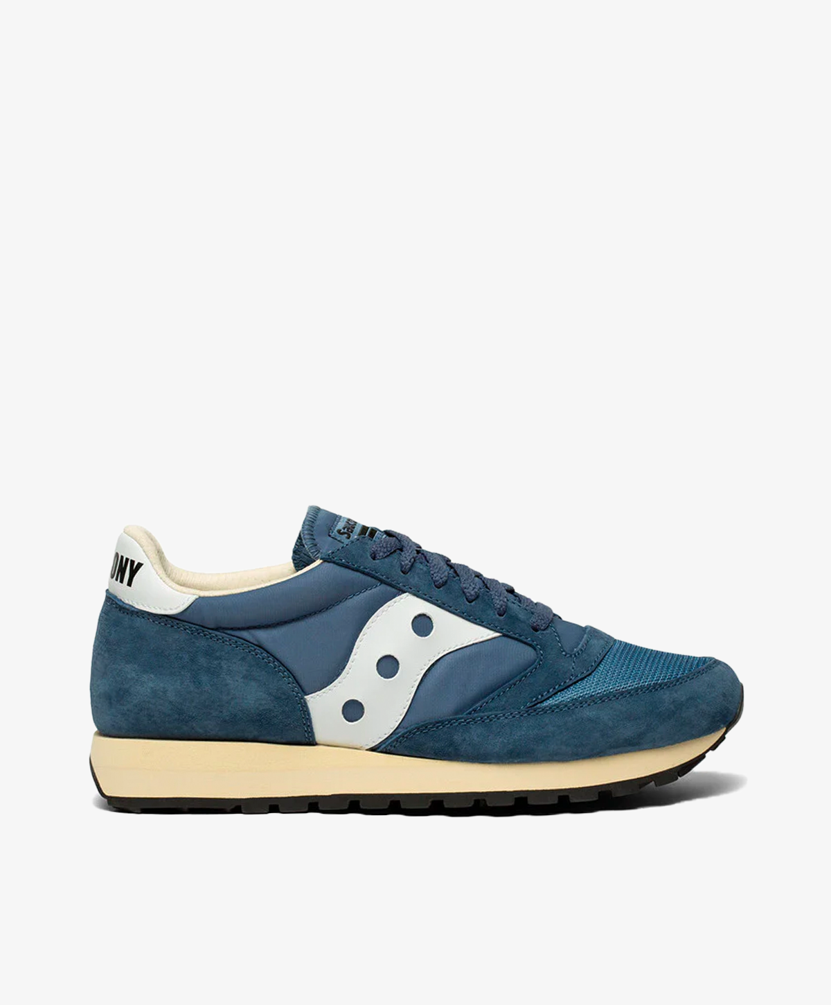 Blå Saucony sneakers med offwhite, chunky bund og hvidt logo på siden.