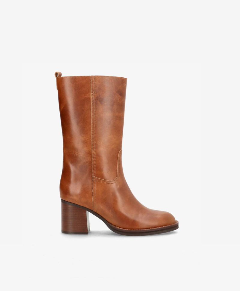 SADIE - Dame Støvle med hæl - Cognac læder - phenumb copenhagen