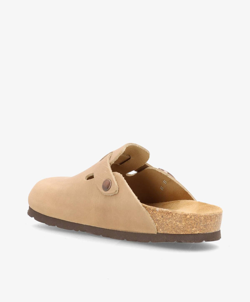 Beige slip-in damesko med brun sål og justerbar rem.