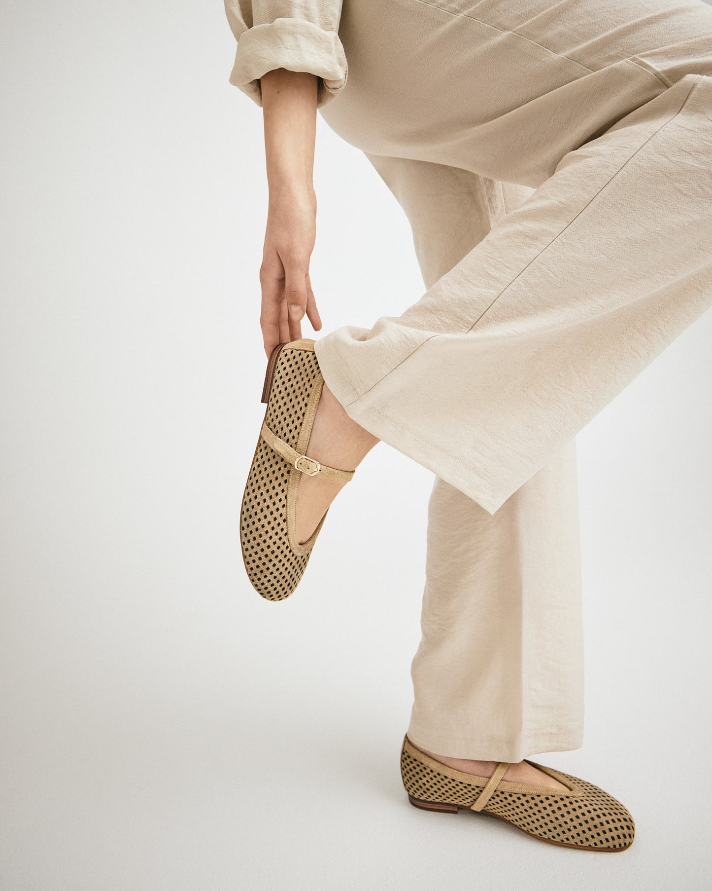 JACEY S - Beige ruskind - Ballerina med rem Dame