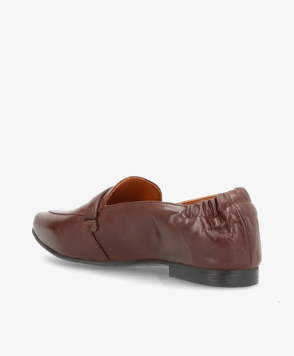 LUCY - Mørkebrun læder - Loafers med spids Dame